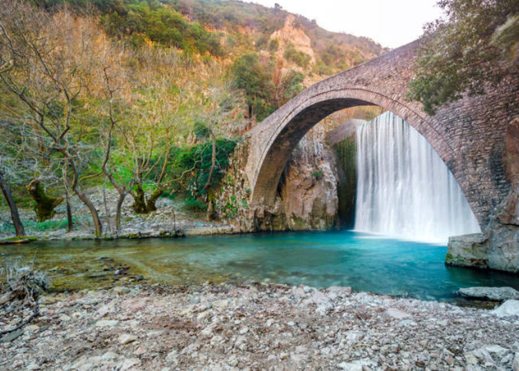 ΚΑΤΑΡΡΑΚΤΕΣ ΠΑΛΑΙΟΚΑΡΥΑΣ